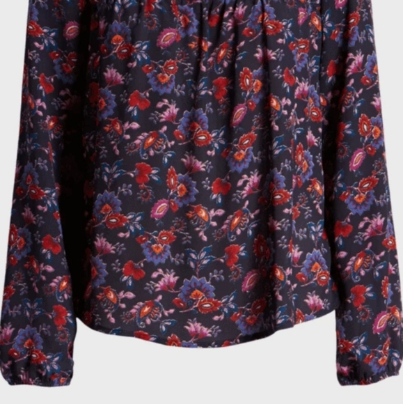 Gibson ruched long sleeved blouse - Picture 2 of 3